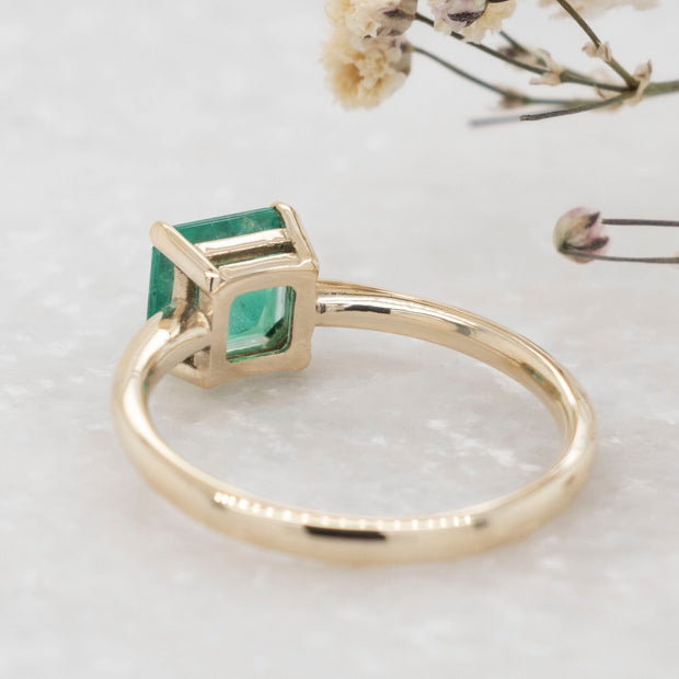 Noah James Jewellers Manchester Bespoke Gallery BESPOKE 18CT YELLOW GOLD EMERALD RING Lab Grown Diamond Moissanite