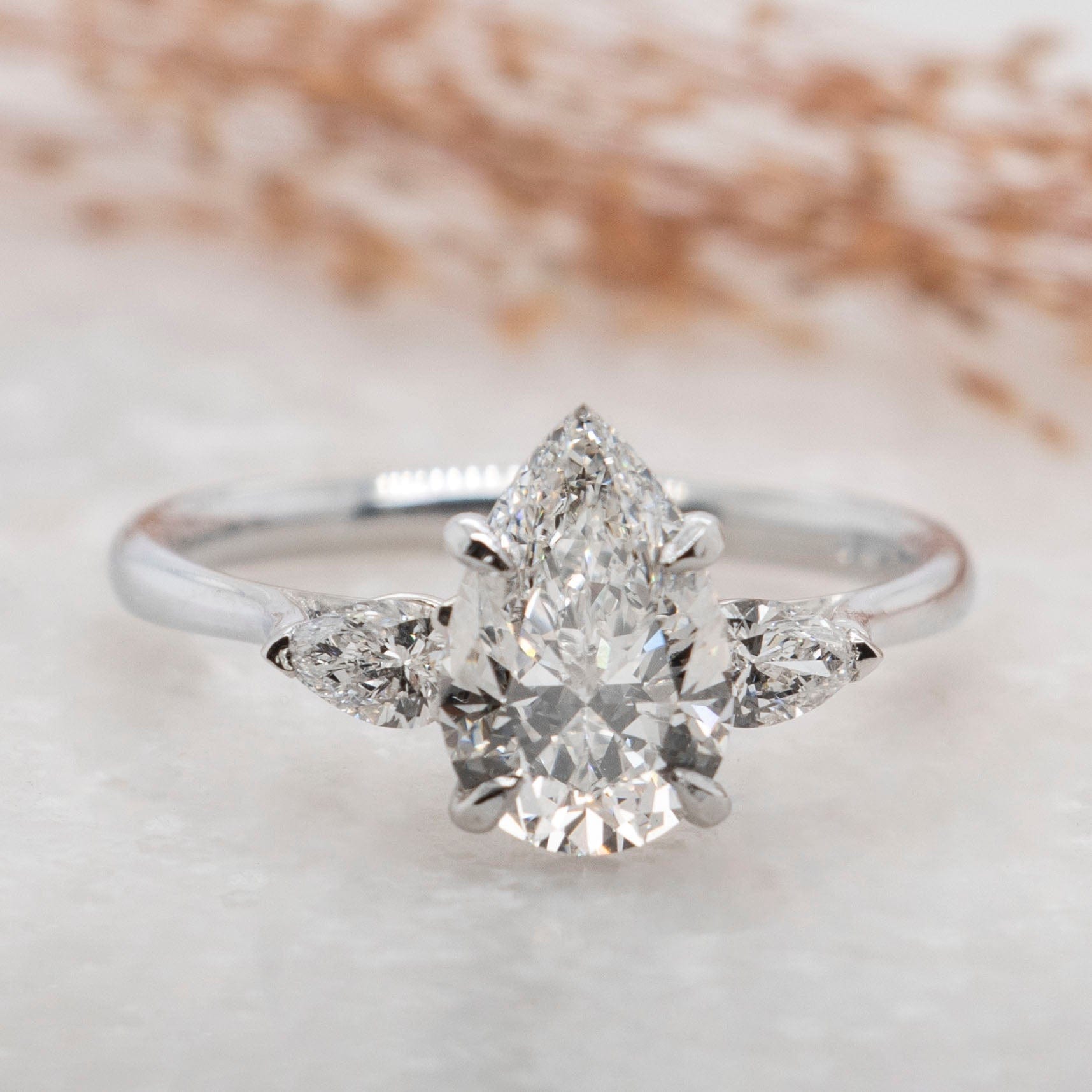 Choosing Quality: What to Look for in Engagement Rings Manchester Choosing Quality: What to Look for in Engagement Rings Manchester